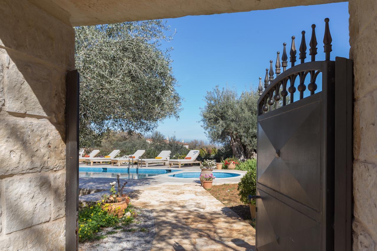 Vederi Estate Villa Exterior photo